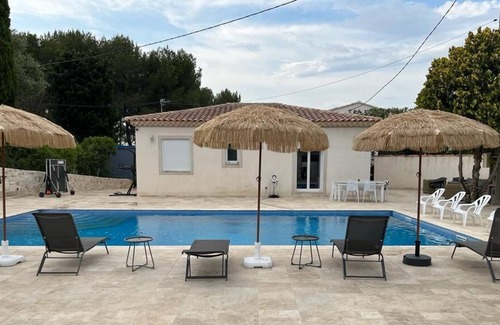 Martigues Casa | Domaine Provençal 2 Villas et Piscine