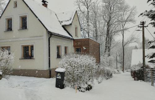 Krasna Lipa Chalet De Esquí | Domeček uprostřed přírody