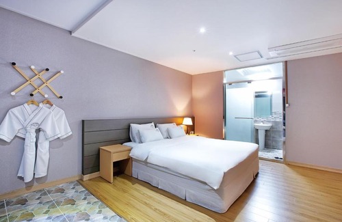 Irun-myeon Hotel | Dome Hotel Geoje