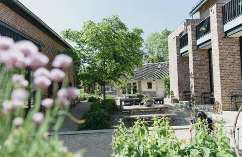Municipality of Vaals Cama Y Desayuno | Domein Holset BruisendWijnHuis