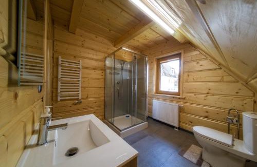 Male Ciche Chalet De Esquí | Domek Góralski Modrzewiowa Weranda