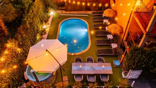 Sasino Apartamento | Domek InoSasino z basenem i sauną