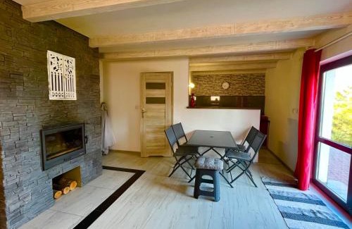 Wrzescie Casa | Domek na źródlanej polanie