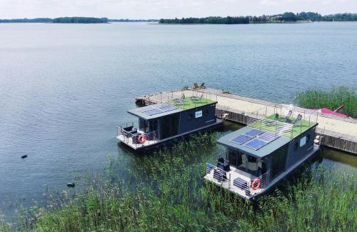 Wegorzewo Cabina | Domek na wodzie Topiko Czarter - Leśna Przystań
