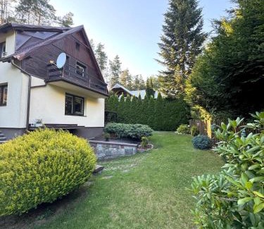 gmina Kaliska Casa | Domek nad Jeziorem Trzechowskim w lesie letniskowy na wsi