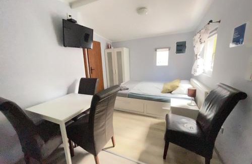 Murowana Goslina Casa | Domek nad jeziorem w Puszczy Zielonka