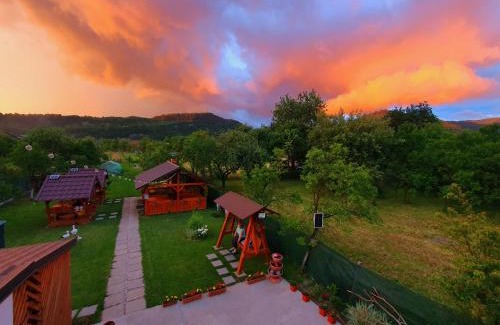 Vadu Izei Casa | Domeniul Acasa in Vadu Izei Maramu