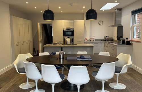 Seaview Casa | Domik super modern home, 4 ensuite bedrooms, garden, pet friendly