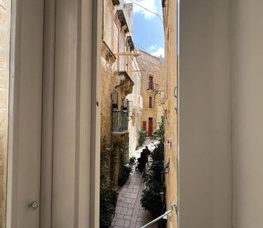 Birgu Casa | Domingo x Casa Norte
