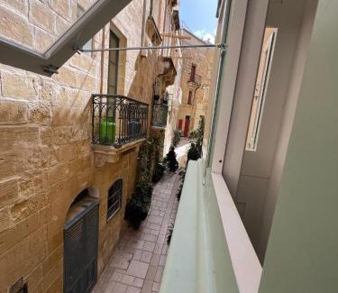 Birgu Casa | Domingo x Casa Norte