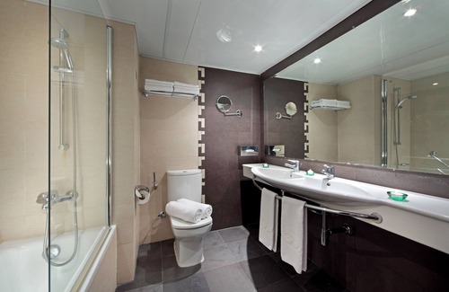 Los Cacicazgos Hotel | Dominican Fiesta Hotel