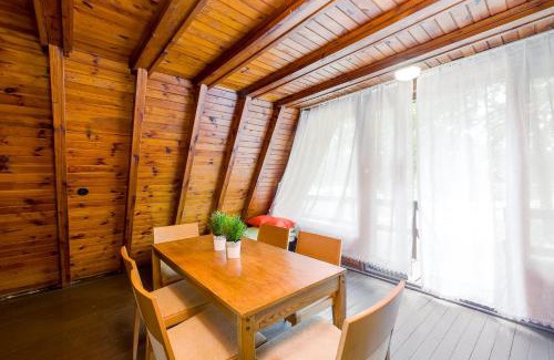 Steszew Complejo | Domki jak PRLu w Camp LIPNO