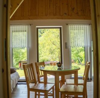 Czarna Casa | Domki na Wypasie