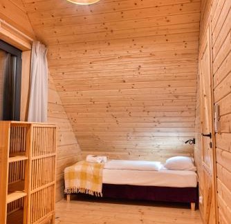 Bozkow Chalet De Esquí | Domki Osada Bożków z jacuzzi