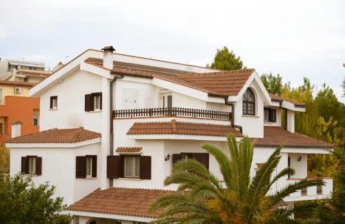 Montescaglioso Cama Y Desayuno | Domus Dams B&B