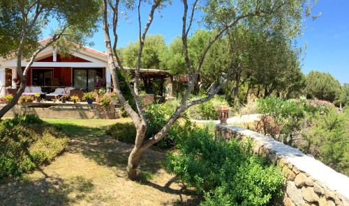 Golfo di Marinella Villa | Domus de Rocas Holiday House