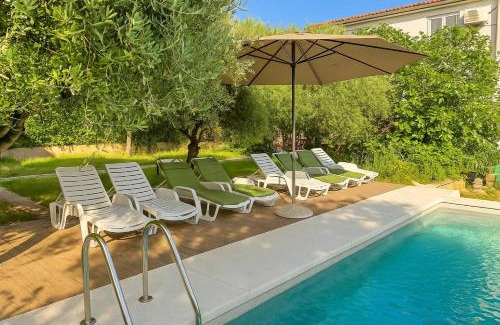 Banjole Casa | Domus Maria with swimming pool and Free parking