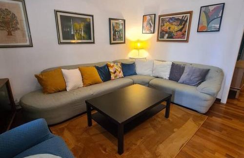Torrino Apartamento | Domus Vincentis Eur -Space&Light - Center in 20Min