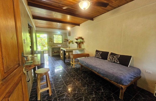 Playa Santa Teresa Cabina | Don Jons Lodge -Surf & Yoga
