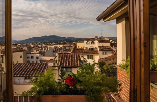 Sant' Ambrogio Apartamento | LOGGIA Torre Donati: vista espectacular del Duomo, en el corazón de Florencia