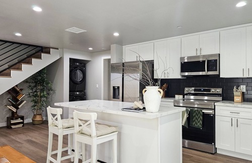 Mid City Casa | Dondo Stay