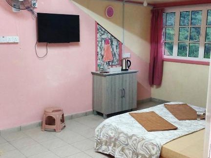 Kundasang Casa | Dongorit Cabin Deluxe Room