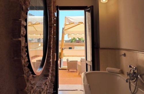 Trastevere Hotel | Donna Camilla Savelli – VRetreats