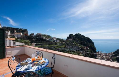 Pontone Casa | Donna Luisa Suites 19 Amalfi view - free parking