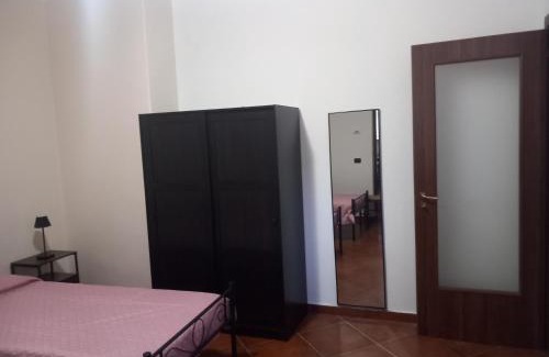 Milo Casa | Donna Maria
