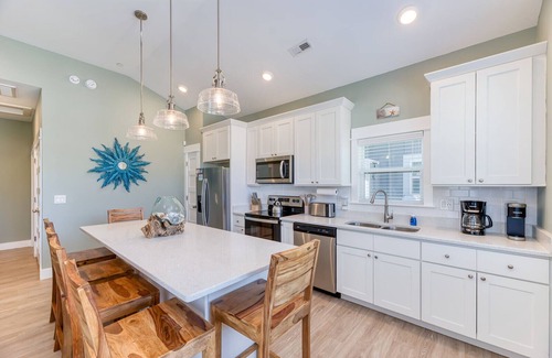 Corolla Light Condominio | Don’t Worry, Beach Happy at Beacon Quarters