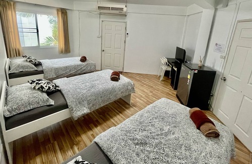 Nana Cabina | Doodle Lodge Bangkok