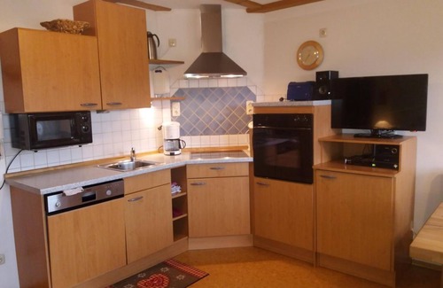 Eisenberg Apartamento | Dopfer Erich u. Angelika - Holiday apartment "Herzerl", 2 bedrooms, shower, WC