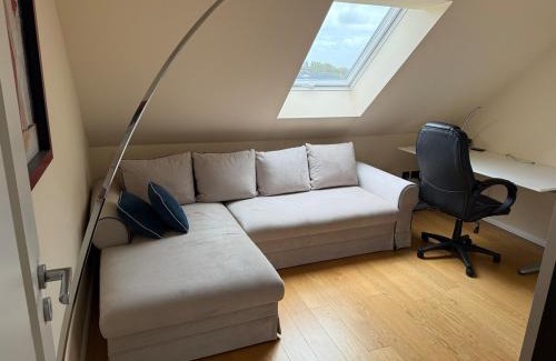 Stelle Casa | Doppelhaushälfte 125m2 3 Zimmer 2 Badezimmer Küche 5 Schlafplätze nähe Hamburg