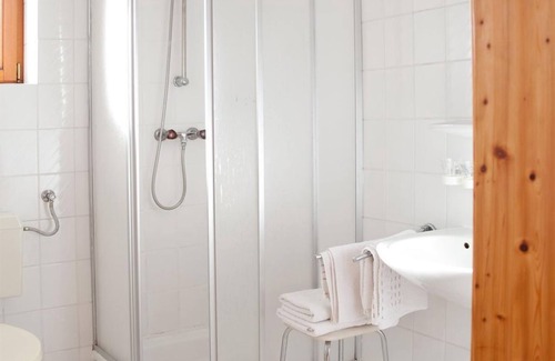 Wagerberg Apartamento | Doppelzimmer - 1 Nacht - Gästehaus Gigler