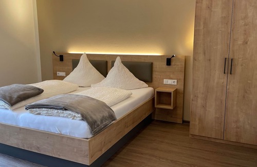 Krov Cabaña | Doppelzimmer 2 - Gäste- und Weinhaus Haus Schatzgarten