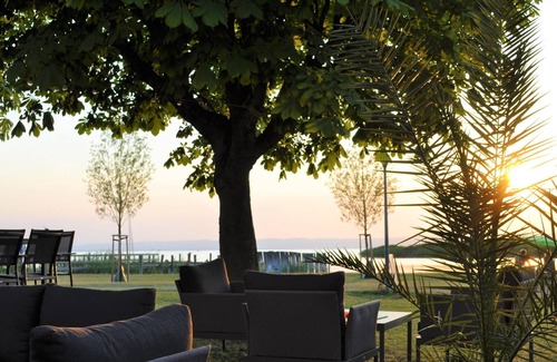 Podersdorf am See Casa | Doppelzimmer, Balkon, Seitlicher Seeblick - Seehotel Herlinde