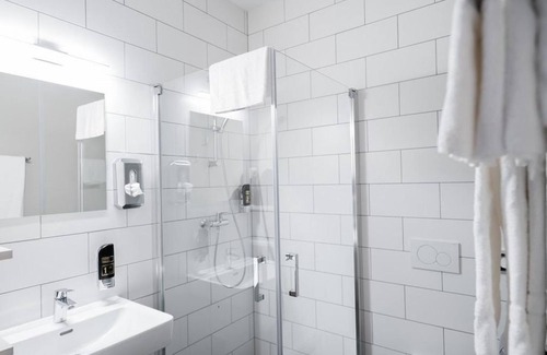 Podersdorf am See Casa | Doppelzimmer Big, Dusche, WC - Lakeside77 Hotel