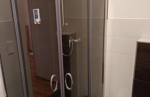 Stadl-Predlitz Casa | Doppelzimmer, Dusche, WC, 1 Schlafraum - Gasthof zum Postwirt