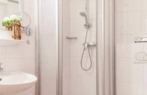 Zell am See Cama Y Desayuno | Doppelzimmer, Dusche, WC - Hotel Glasererhaus