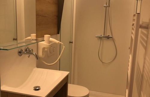 Illmitz Cama Y Desayuno | Doppelzimmer, Dusche, WC, Economy - Weinidylle Opitz