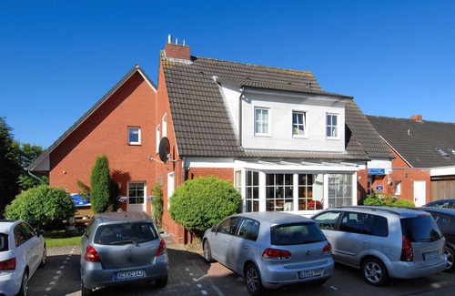 Neuharlingersiel Casa | Doppelzimmer Groß mit Terrasse - Hotel Garni Haus Am Meer