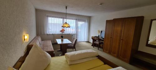 Herrischried Casa | Doppelzimmer Heimatliebe mit schönem Balkon - Pension Hauber
