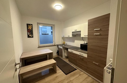 Osnabrueck Casa | Doppelzimmer in einer Dreizimmerwohnung mit Bad und Küche