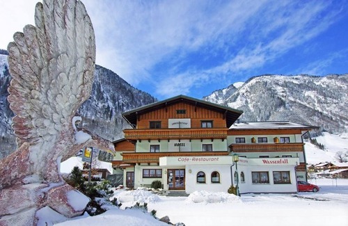 Fusch an der Grossglocknerstrasse Casa | Doppelzimmer Kat. B - Wasserfall, Hotel