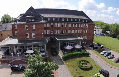 Guestrow Casa | Doppelzimmer Komfort - Hotel am Schlosspark +