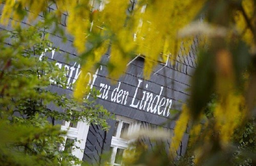 Oberhundem Apartamento | Doppelzimmer mit Badezimmer, Garten/stadtblick