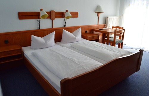 Obertrubach Casa | Doppelzimmer mit Balkon - Gasthof-pension Fränkische Schweiz Obertrubach