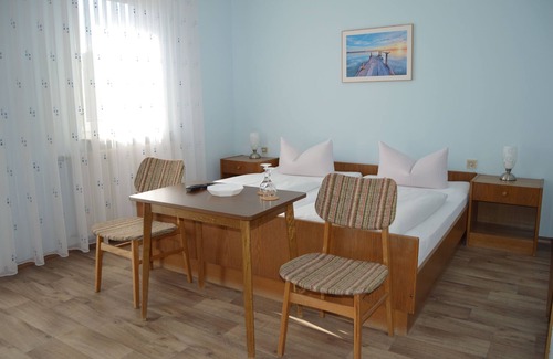Obertrubach Casa | Doppelzimmer mit Balkon - Gasthof-pension Fränkische Schweiz Obertrubach