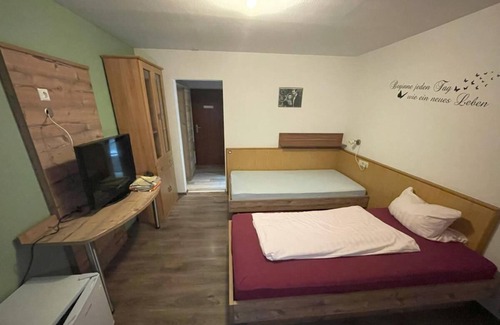 Ottenhausen Apartamento | Doppelzimmer mit Balkon - Gästehaus Rössle 2