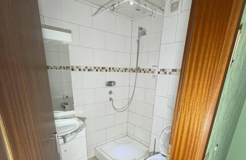 Ottenhausen Apartamento | Doppelzimmer mit Balkon - Gästehaus Rössle 5